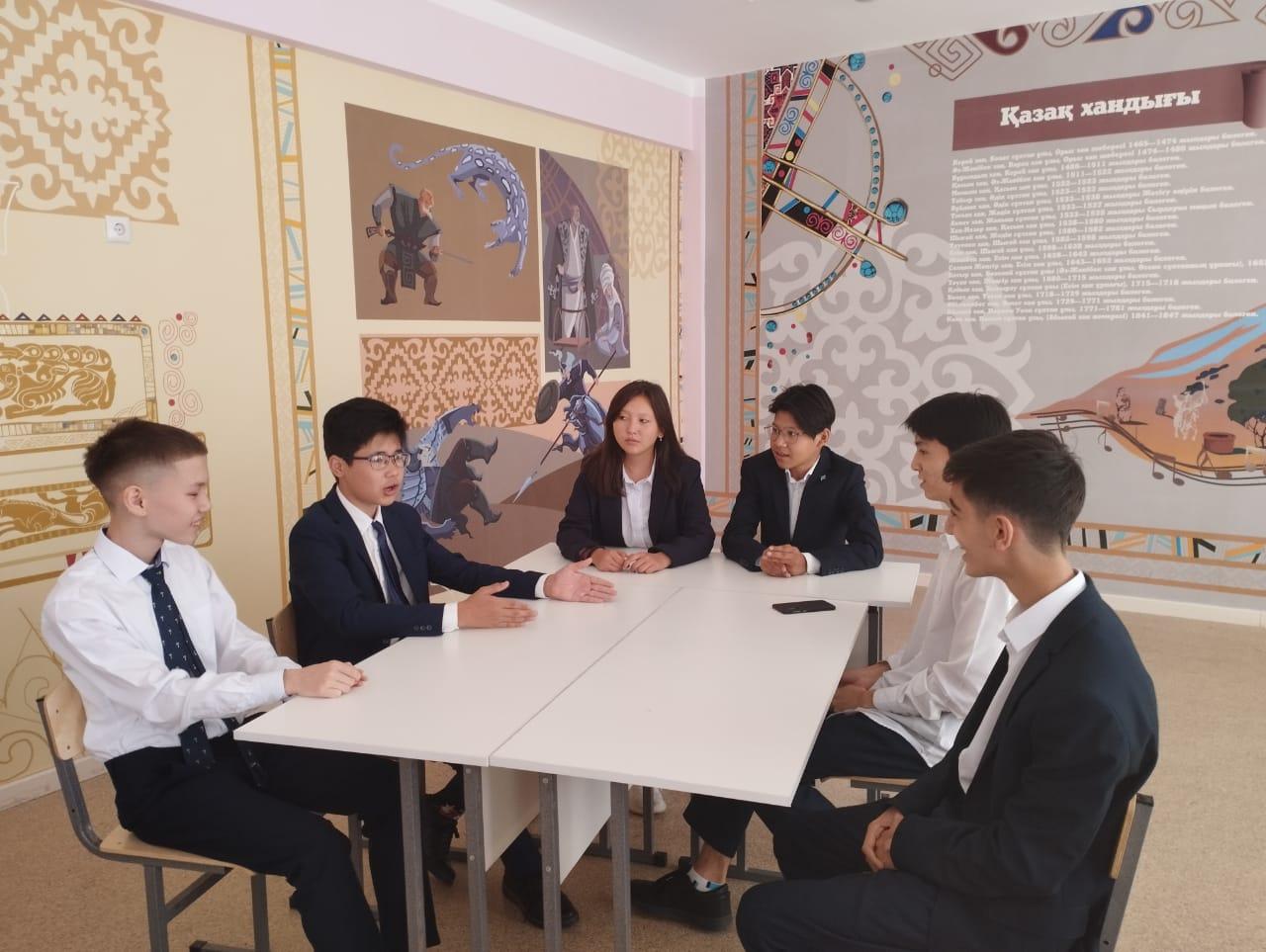 «Жеңіс үшін туылған» пікірсайыс клубының алғашқы таныстыру жаттығу ойыны. Первая вводная тренинг-игра нашего дебат клуба "Born to win".