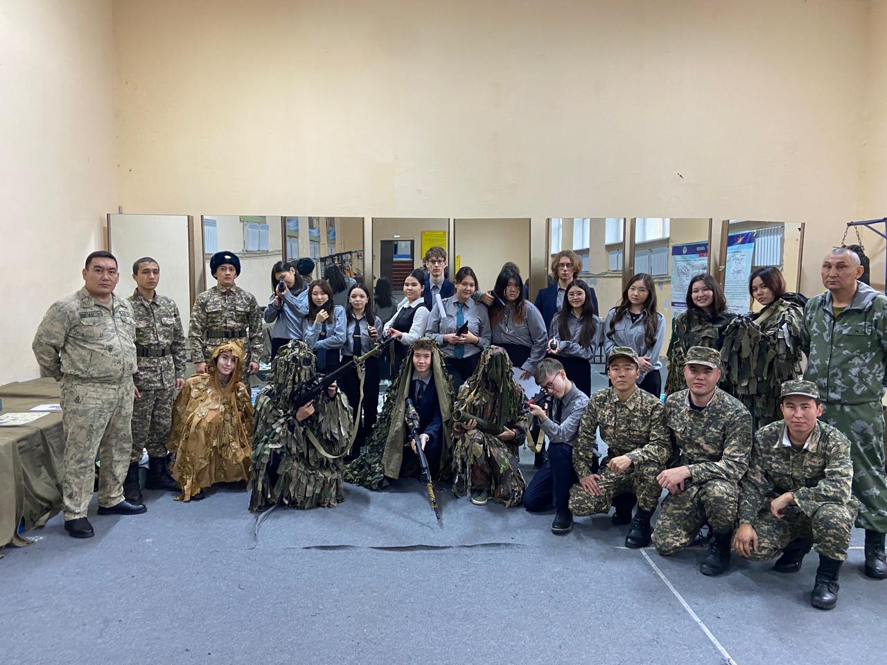 ӘСКЕРИ-ТЕХНИКАЛЫҚ МЕКТЕП. ВОЕННО-ТЕХНИЧЕСКАЯ ШКОЛА